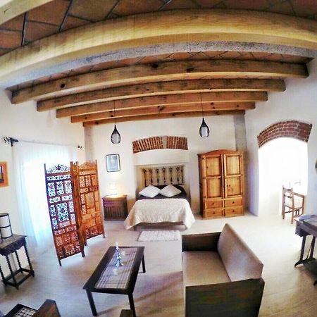 הואמנטלה Hostal El Dulce Nombre מראה חיצוני תמונה