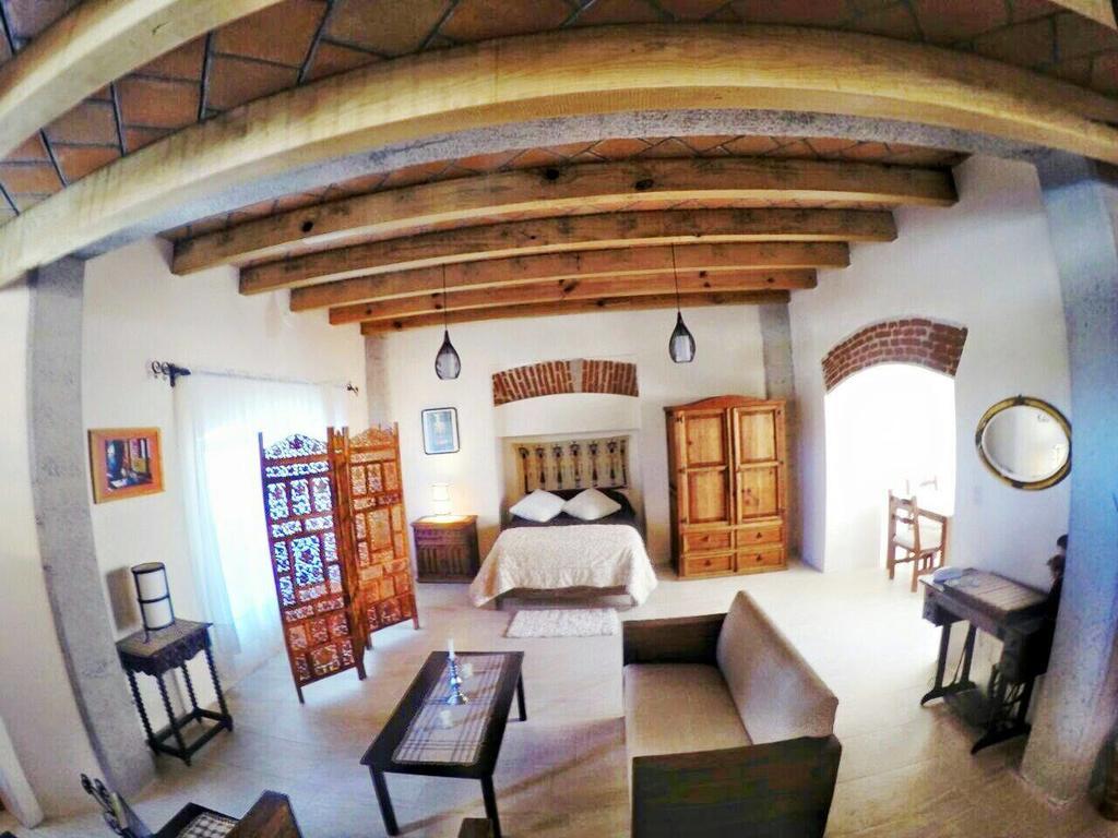 הואמנטלה Hostal El Dulce Nombre מראה חיצוני תמונה