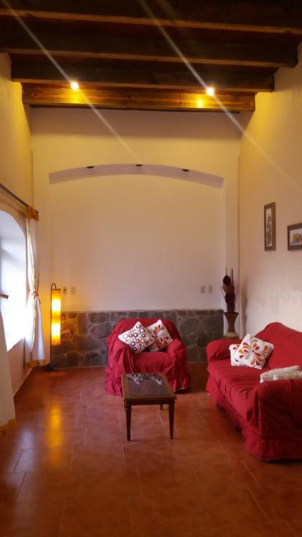 הואמנטלה Hostal El Dulce Nombre מראה חיצוני תמונה