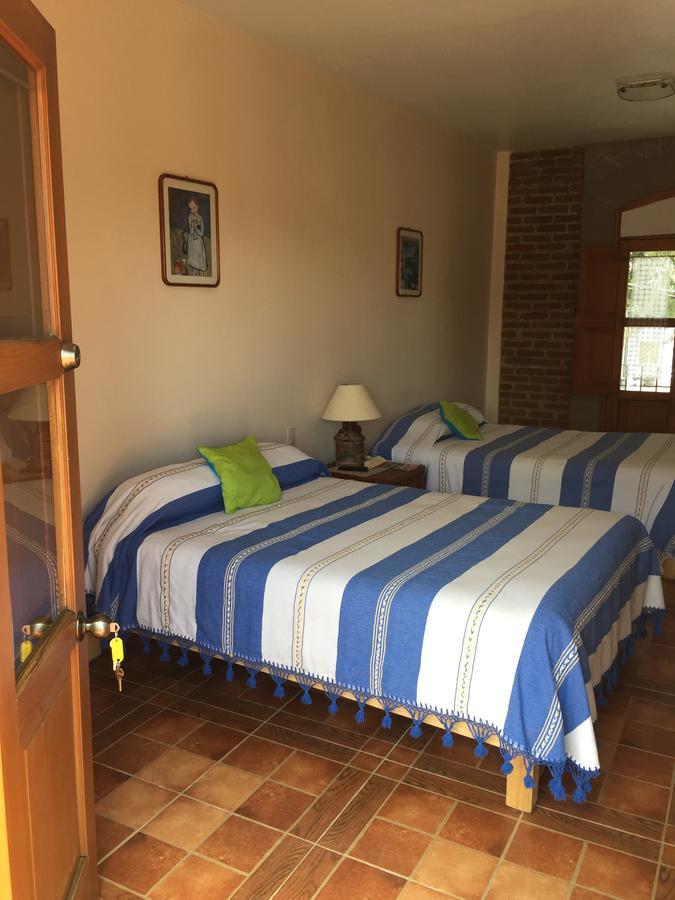 הואמנטלה Hostal El Dulce Nombre מראה חיצוני תמונה