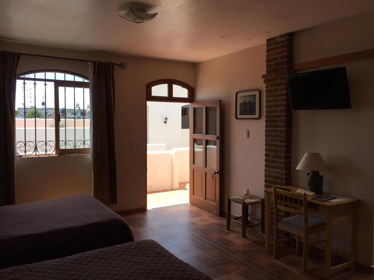 הואמנטלה Hostal El Dulce Nombre מראה חיצוני תמונה